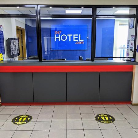 247Hotel.Com Oldham Exterior photo